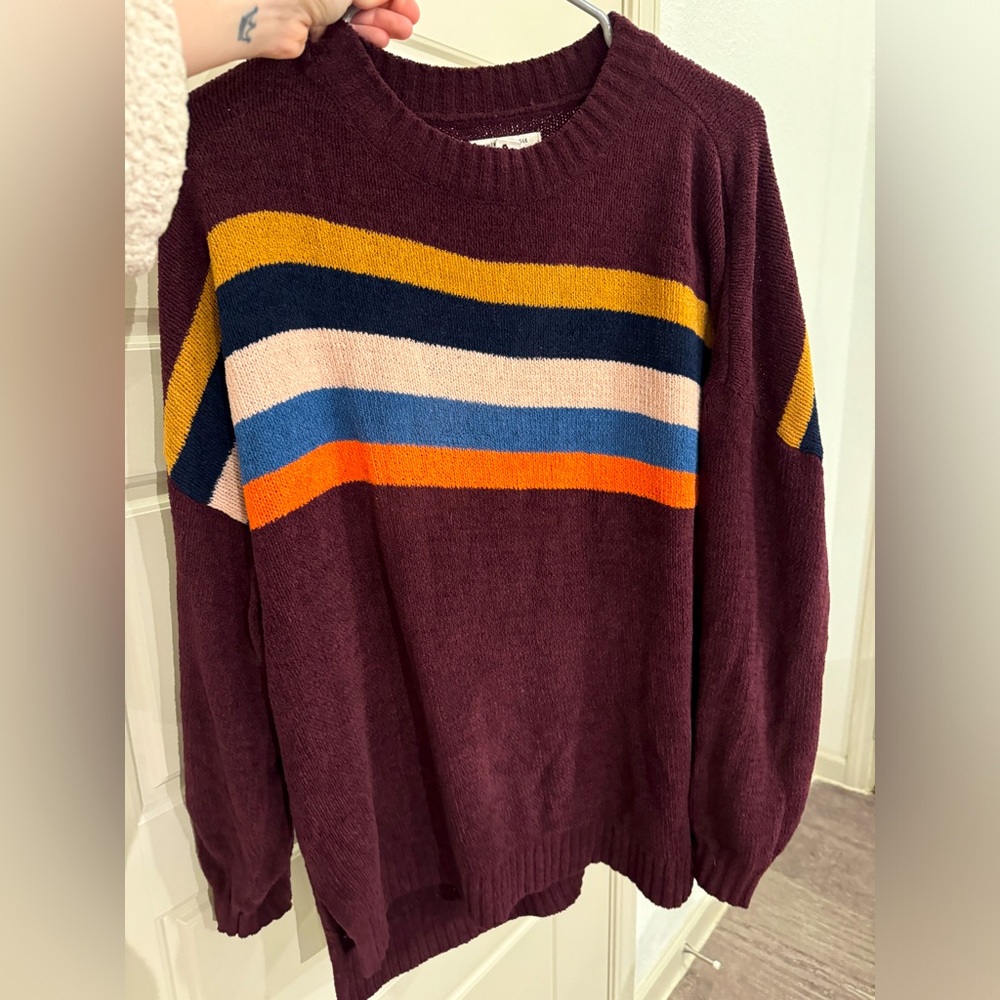 Women’s American Eagle Maroon sweater size large